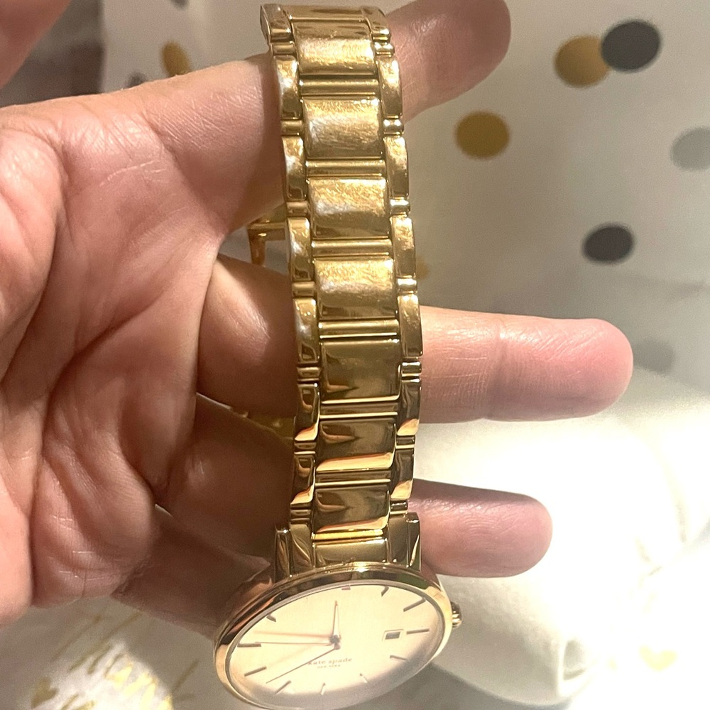 🌺KATE SPADE Gold Color Watch🌺 - Picture 9 of 13
